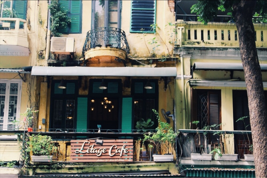 Du lịch Hà Nội | Người dân thủ đô và thú vui cà phê ven hồ