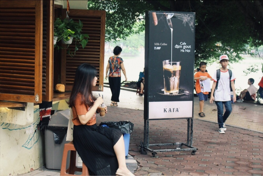 cà phê hà nội, du lịch hà nội | người dân thủ đô và thú vui cà phê ven hồ