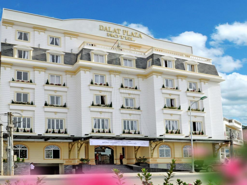 Khách sạn DaLat Plaza đặt sớm rinh ngay giá tốt chỉ từ 980.000 VND/ đêm