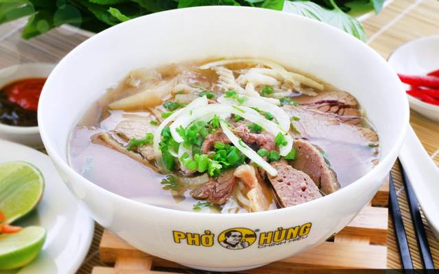 Ngon miệng với món ăn đậm chất Việt Nam Phở Ông Hùng – Số 45 Lê Văn Việt, P. Hiệp Phú, Q. 9