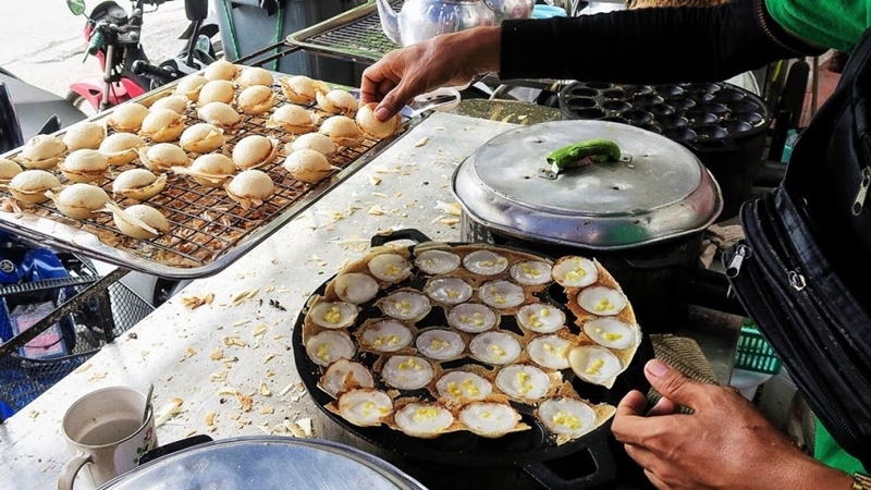 du lịch bangkok, 12 món ăn vặt cho chuyến oanh tạc chợ trời ở bangkok