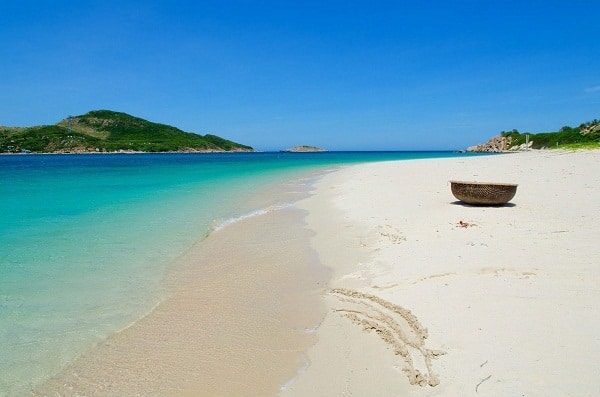 6 bãi biển đẹp ở Ninh Thuận nổi tiếng nhất hiện nay