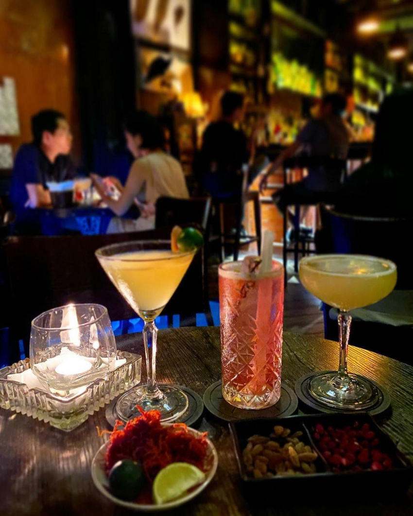 “gác lại âu lo” tại 5 cocktail bar hà nội có không gian cực “chill”