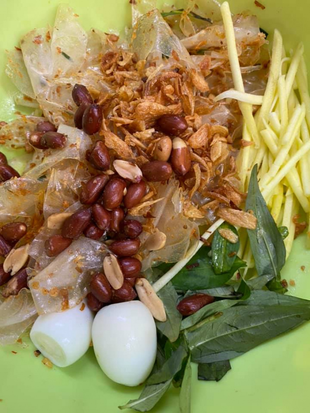 Top 12 hàng bánh tráng trộn “danh bất hư truyền” ở Sài Gòn