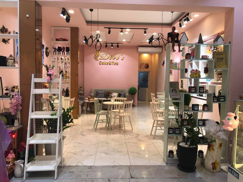 Doll’s cake & tea, Cửa hàng bánh ngọt có view siêu dễ thương tại Quận 3