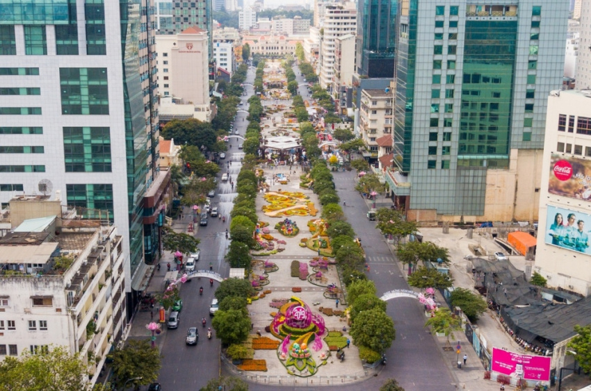 Phố đi bộ Nguyễn Huệ - Sài Gòn và 5 điều mà bạn không nên bỏ lỡ