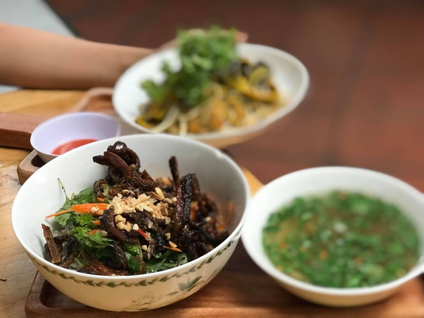 Ngon, Độc, Lạ với quán Miến Lươn cực kỳ bổ dưỡng ở Số 99 Lam Sơn, Quận Tân Bình