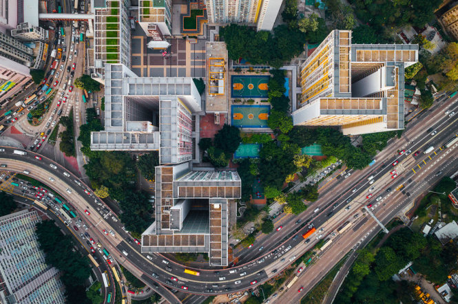 Cao ốc san sát ở Hồng Kông nhìn từ trên cao