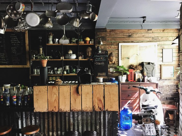 quận 7, little chair coffee – quán cà phê cực đẹp ở 335 nguyễn thị thập, p. tân phong, quận 7