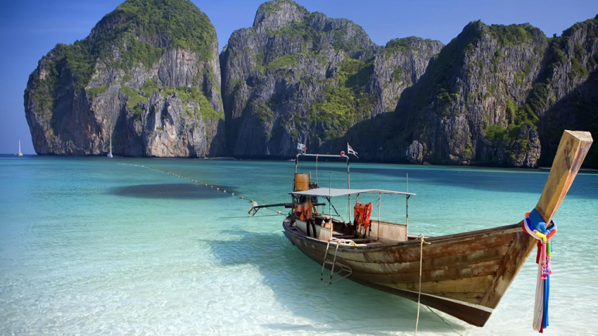 du lịch thái lan: vì sao đảo phuket thu hút du khách quốc tế?