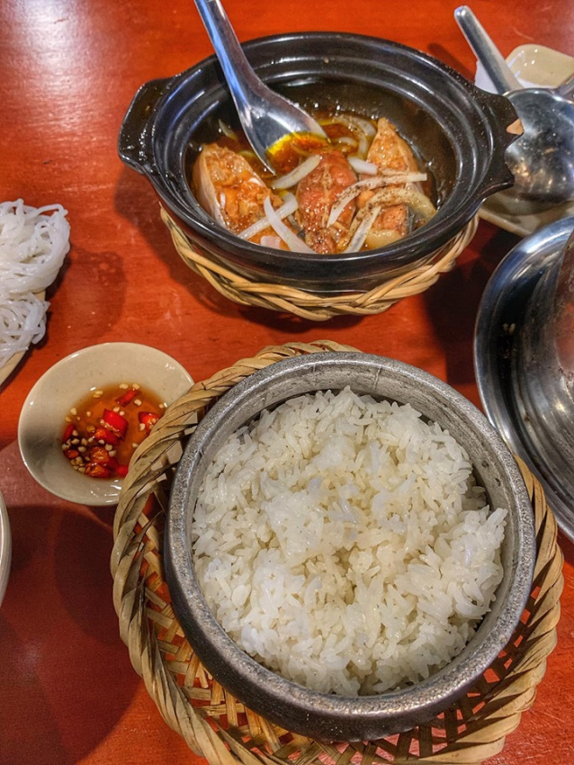 Cơm Niêu Bác Ba Phi – Quán ăn món Việt dân dã, giá bình dân tại 240 – 242 Phạm Văn Đồng, Quận Thủ Đức