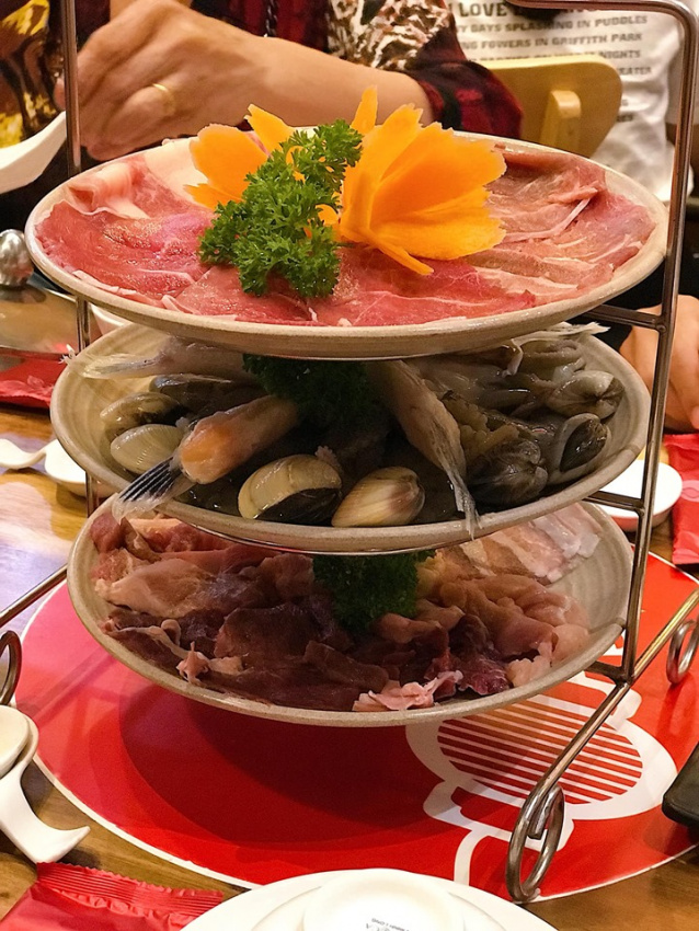 HongKong Town – Nhà hàng món Trung Hoa vị ngon đậm đà khó cưỡng tại Số 92 Nam Kỳ Khởi Nghĩa, Quận 1