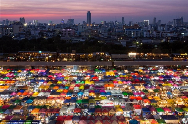 [Du lịch Thái Lan] Chợ đêm khổng lồ ở Thái Lan