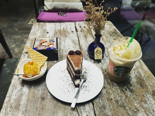 ‘Sống ảo’ không biết mệt tại những quán cafe dành cho giới trẻ ở Hà Nội