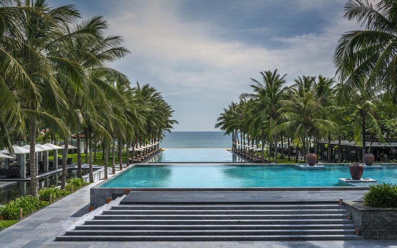 Resort Hội An vào top 8 bể bơi vô cực đẹp nhất Việt Nam