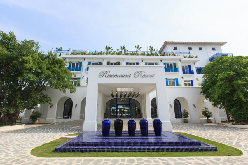 Combo phòng + vé bay du lịch hè tại khách sạn Đà Nẵng đẹp tựa “thiên đường Địa Trung Hải”