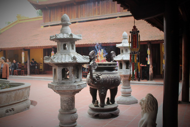 đi hà nội, du lịch hà nội xem cận cảnh ngôi chùa đẹp bậc nhất thế giới