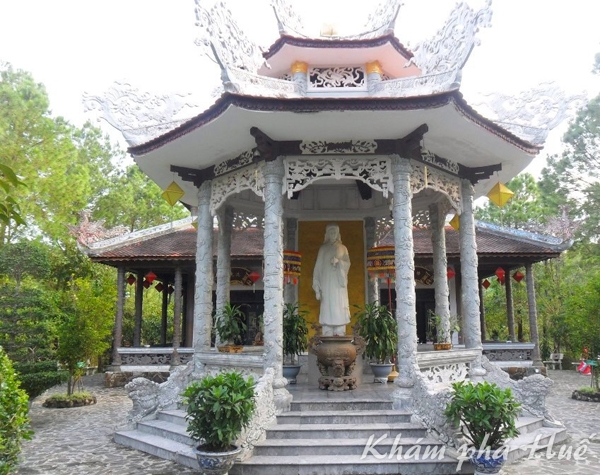 Top 10 địa điểm du lịch tâm linh ở Huế