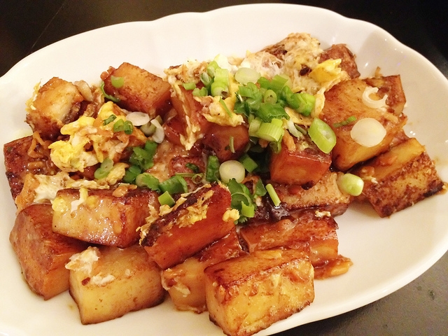 Top 10 món ăn ngon nhất khu ẩm thực chợ Hồ Thị Kỷ, TP. Hồ Chí Minh