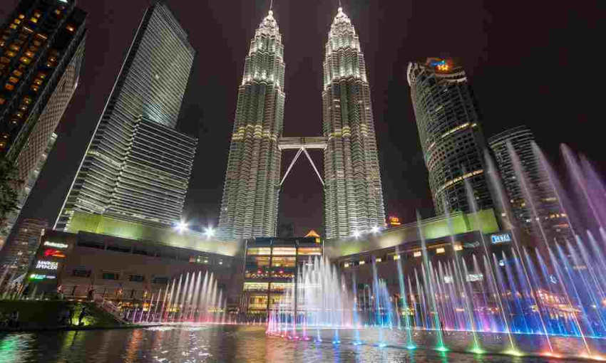 du lịch,   													tháp đôi petronas ngọn tháp chọc trời của malaysia