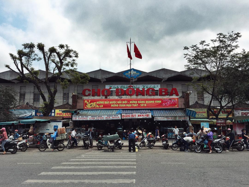 Ghé chợ Đông Ba – nét văn hóa độc đáo cho du khách đi Huế