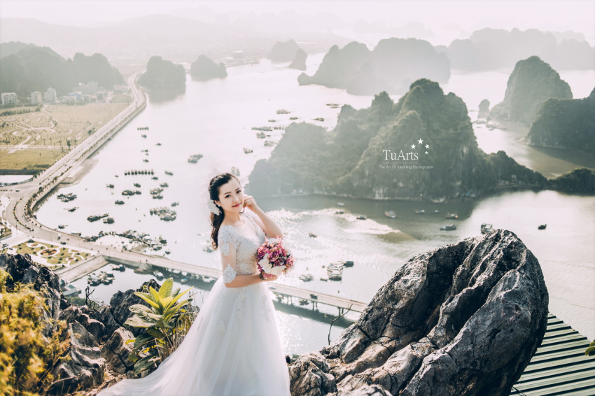 Đi Hạ Long chụp ảnh cưới “đẹp xỉu” với vạn view lung linh