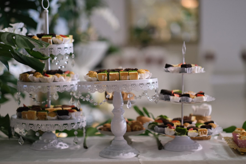 ăn uống,   													top 10 địa chỉ buffet bánh ngọt ngon nổi tiếng nhất ở tphcm