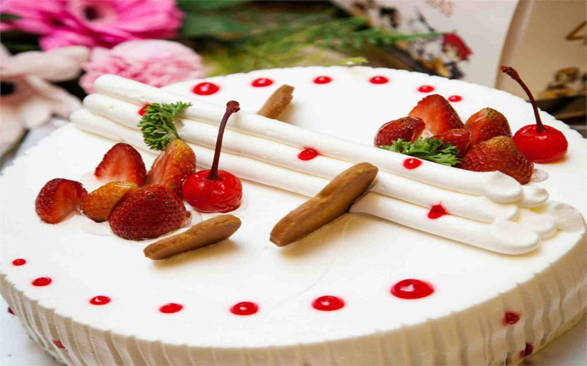 ăn uống,   													top 10 địa chỉ buffet bánh ngọt ngon nổi tiếng nhất ở tphcm