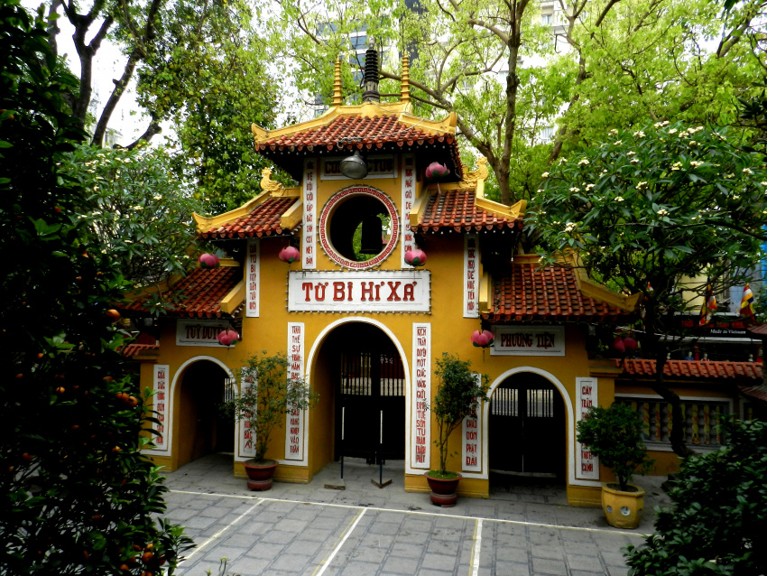 Top 8 chùa cầu công danh ở Hà Nội nổi tiếng linh thiêng nhất
