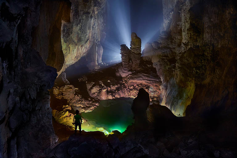 khám phá hang sơn đoòng – hang động lớn nhất thế giới đầy bí ẩn