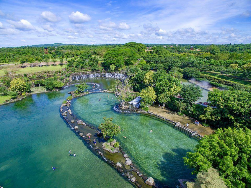 Công viên suối hai tầng 100% tự nhiên ngay gần Sài Gòn