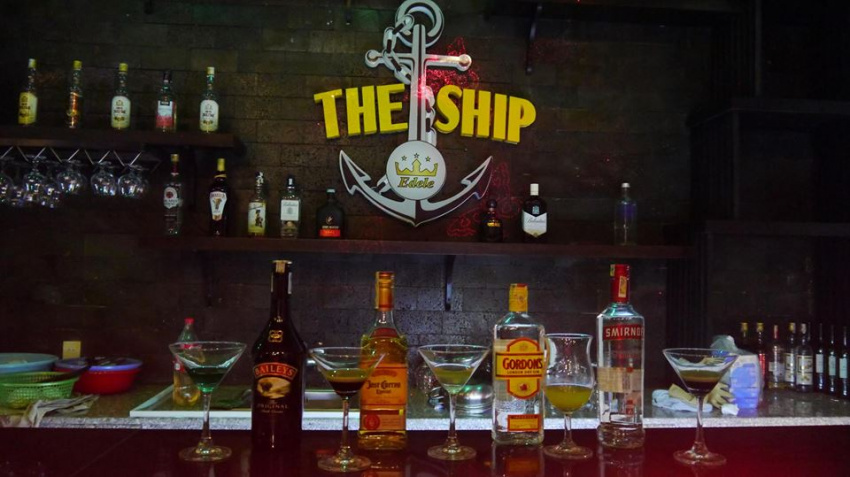 du lịch nha trang, điểm đến, khách sạn edele, the ship bar, “phiêu lưu” như một cướp biển ở the ship bar ngắm toàn cảnh nha trang