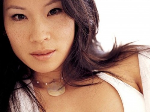 10 sao nữ chứng minh có tàn nhang vẫn vô cùng xinh đẹp