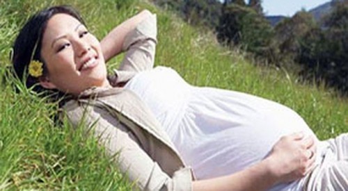 8 cách giúp khắc phục chứng thiếu nước ối khi mang thai