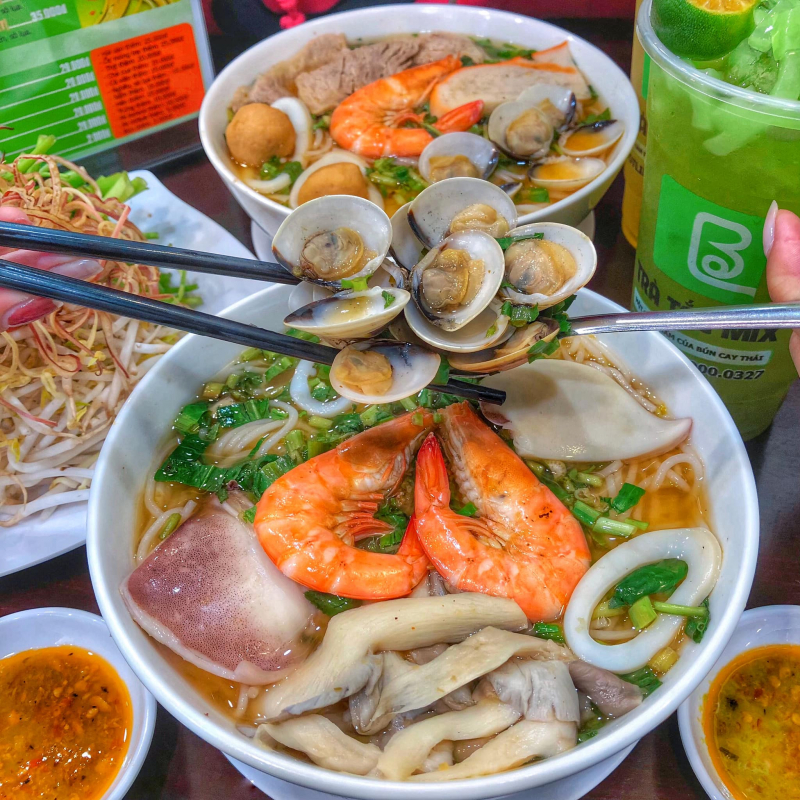 6  quán bún thái ngon ở quận 10, tp.hcm