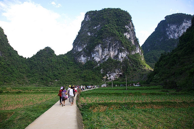 Ngườm Ngao – một trong những hang động đẹp nhất Việt Nam