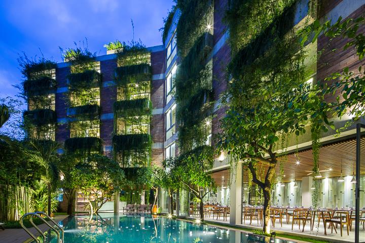 “Mê tít” khách sạn Hội An “xanh mướt từ kiến trúc cho đến hồ bơi” giá chưa tới 1.000.000đ được check in “cực nhiều”