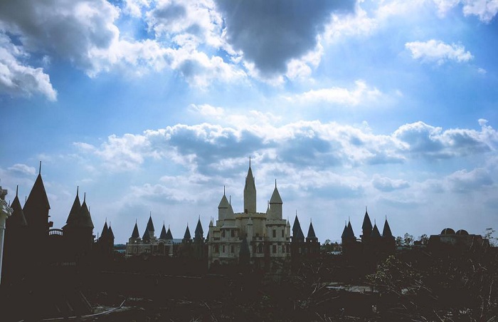 điểm đến, lâu đài hogwarts, đi cần thơ check-in ngay phiên bản trường phù thủy hogwarts khiến giới trẻ việt sốt “rần rần”
