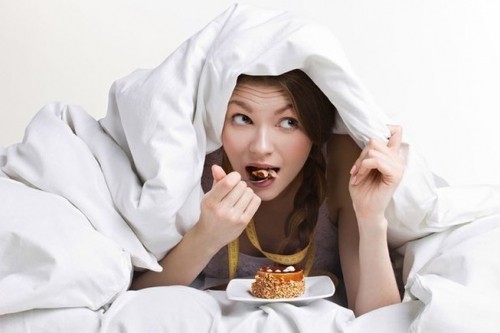 10 thói quen ngủ không tốt cho sức khỏe bạn cần chú ý