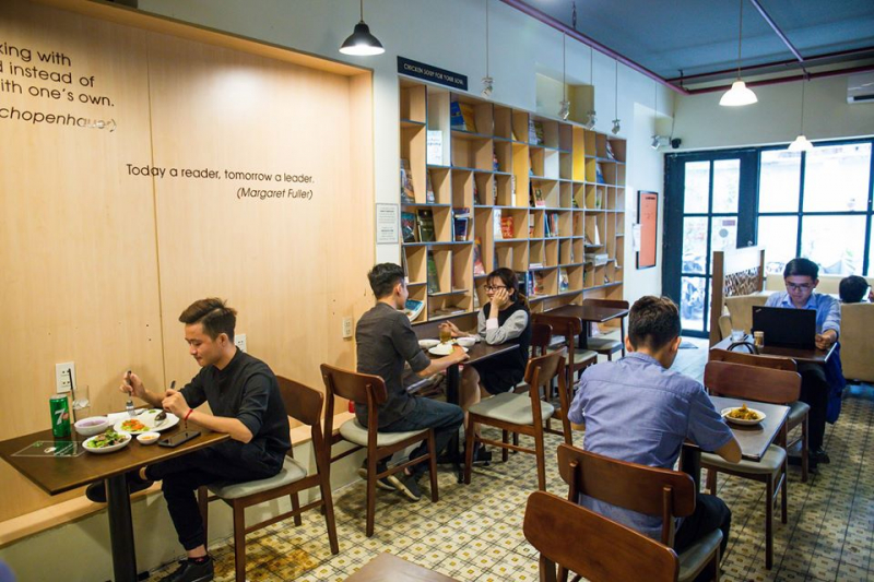 5  quán cà phê sách được yêu thích ở quận 1, tp.hcm