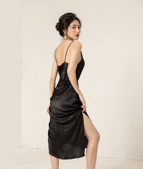 7 shop bán váy đầm dạ hội đẹp nhất ở TP.HCM - ALONGWALKER