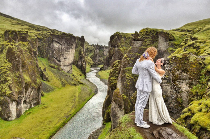 Cặp vợ chồng người Mỹ đi khắp thế giới để tổ chức cưới