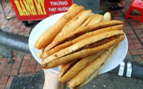 8 Địa chỉ ăn bánh mì que ngon nhất Đà Nẵng