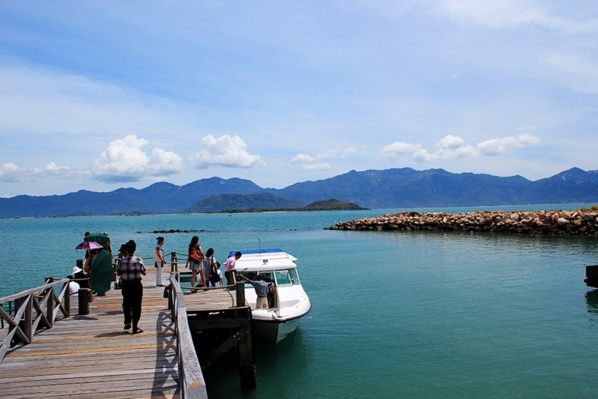 Xác định tọa độ vịnh biển đẹp hoang sơ ở Nha Trang, nơi “ẩn dật” những resort 5 sao “cực xa xỉ” hớp hồn mọi du khách