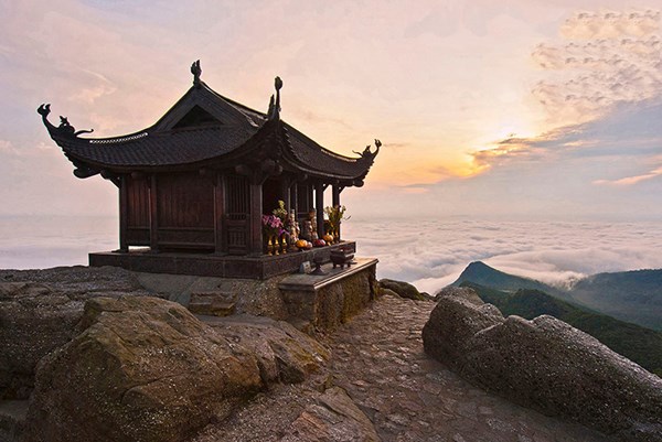 ngôi chùa bằng đồng lớn nhất châu á tại việt nam