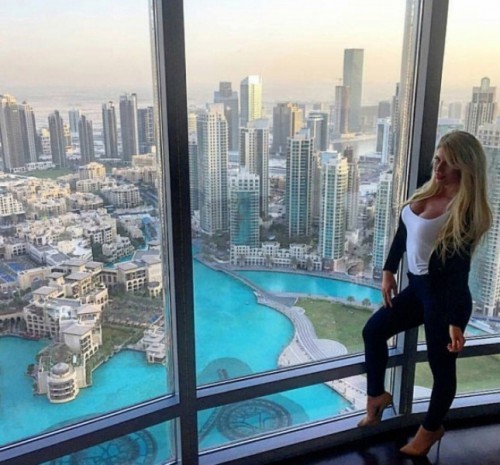 23 cách hội con nhà giàu dubai nhảy múa trên đống tiền