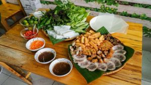 Top 12 Quán ăn vặt ngon nhất khu vực Chùa Láng, Hà Nội