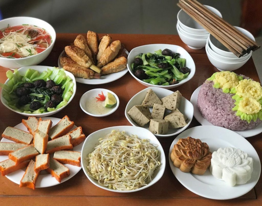 Top 10 quán cơm chay ngon  nhất Quận 10, Tp. Hồ Chí Minh
