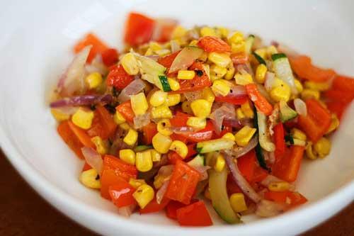 Salad rau củ nướng vui mắt ngon miệng
