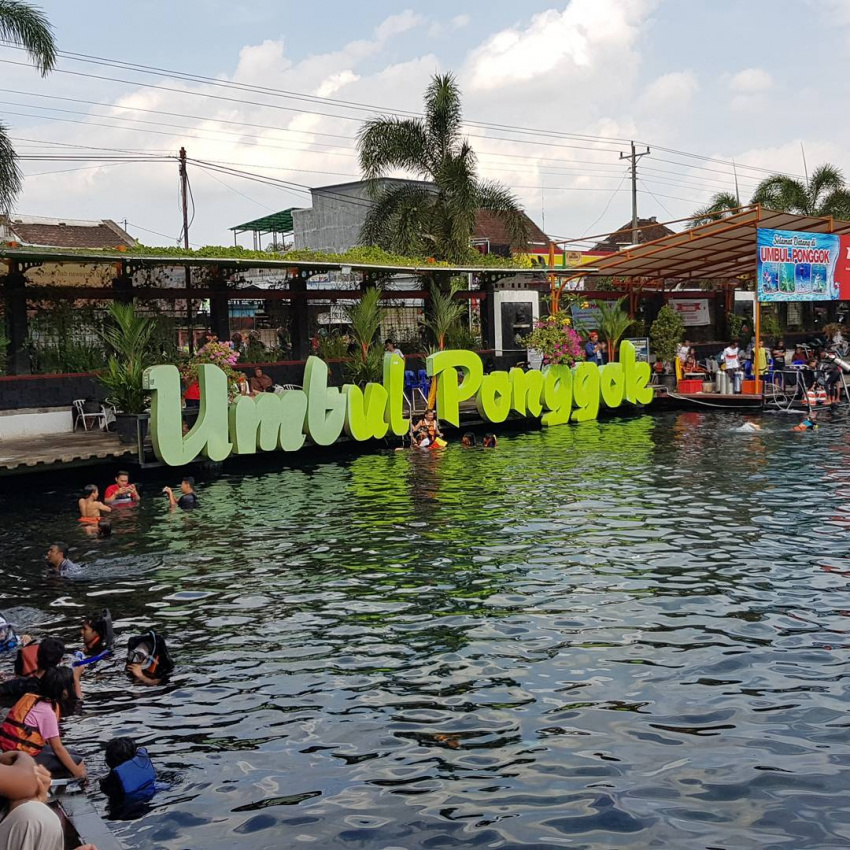 du lịch hè, du lịch indonesia, điểm đến, indonesia, umbul ponggok, tới indonesia hè này để trải nghiệm check in dưới nước có 1-0-2
